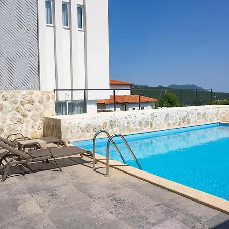 Villa Private Pool Garden Villa- All Wac