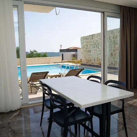 Private Pool Garden Villa- All Wac Kas